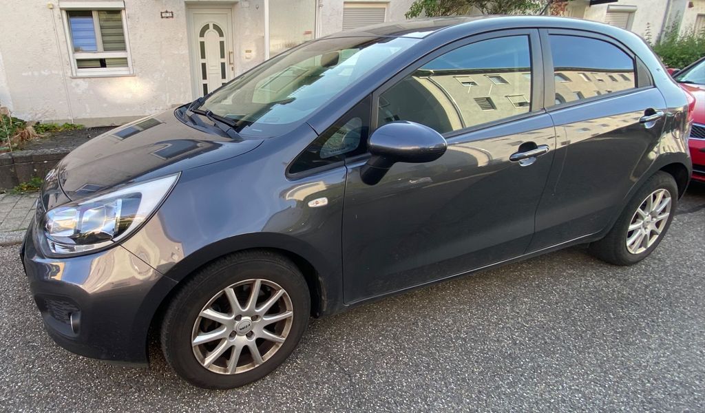 Bild des Angebotes Kia Rio 1.4 FIFA World Cup Edition FIFA World Cu...