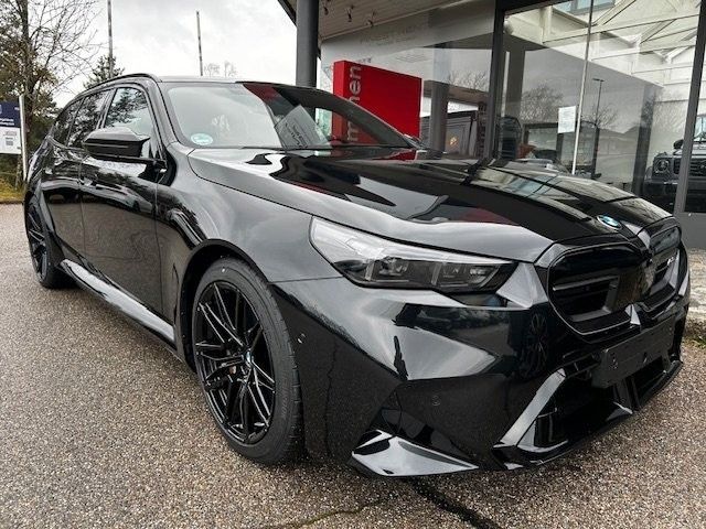 Bild des Angebotes BMW M5 Touring/Ultimate Package/Keramik/Carbon/Full!