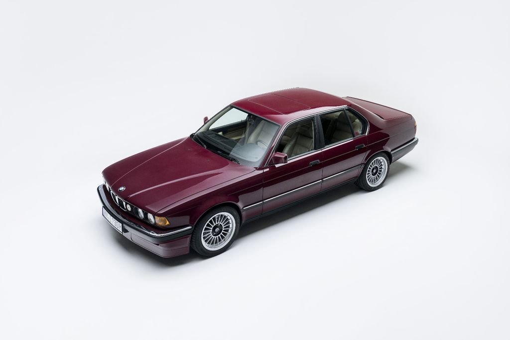 Bild des Angebotes BMW 730i - Oldtimer - E32