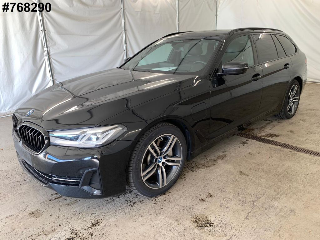 Bild des Angebotes BMW 530e T COCKP-PRO/LED+/HEAD-UP/ACC/LEDER/KAM