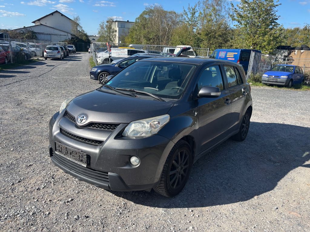 Toyota Urban Cruiser Allrad, Checkheft gepflegt