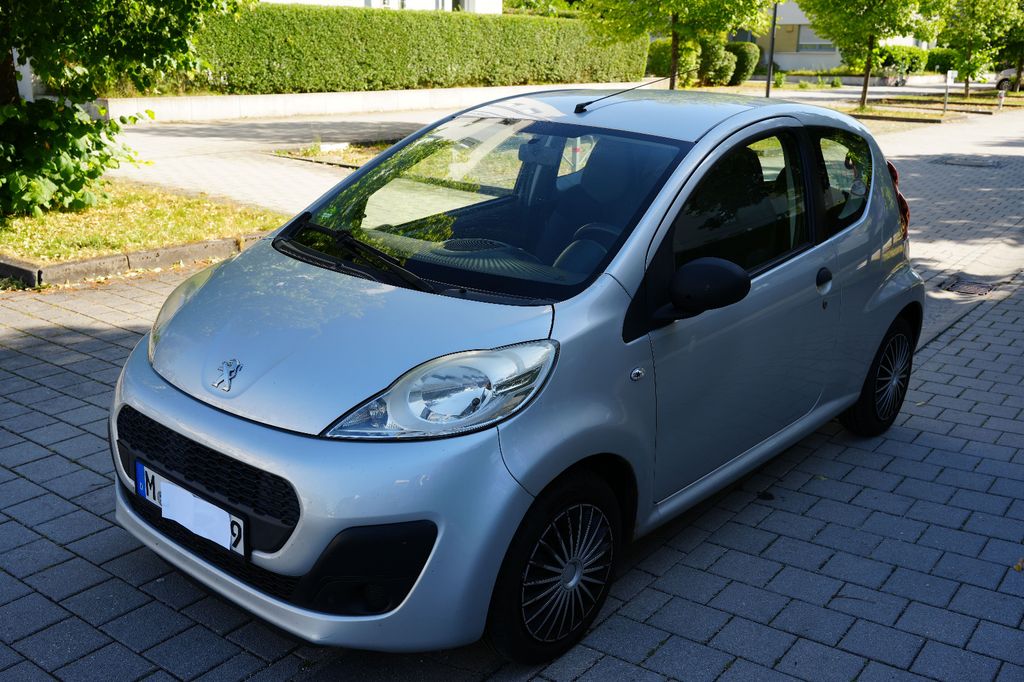 Bild des Angebotes Peugeot 107 Active TÜV NEU bis 05/28, scheckheftgepflegt