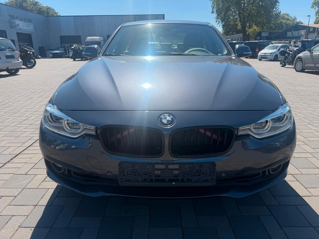 Bild des Angebotes BMW 330 Baureihe 3 Lim. 330i;NAVI;LED;AHK;