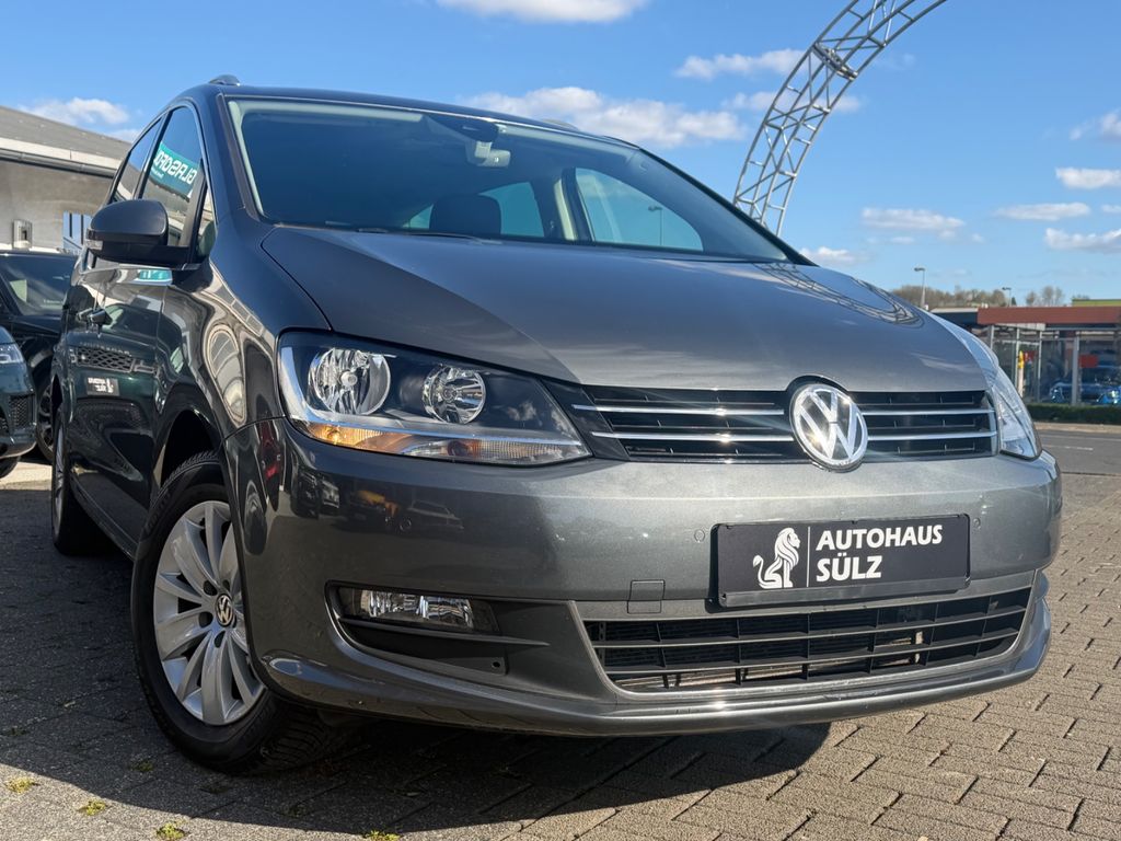 Bild des Angebotes Volkswagen Sharan 2.0 TDI Comfortline/DSG/ACC/Navi/7-Sitzer