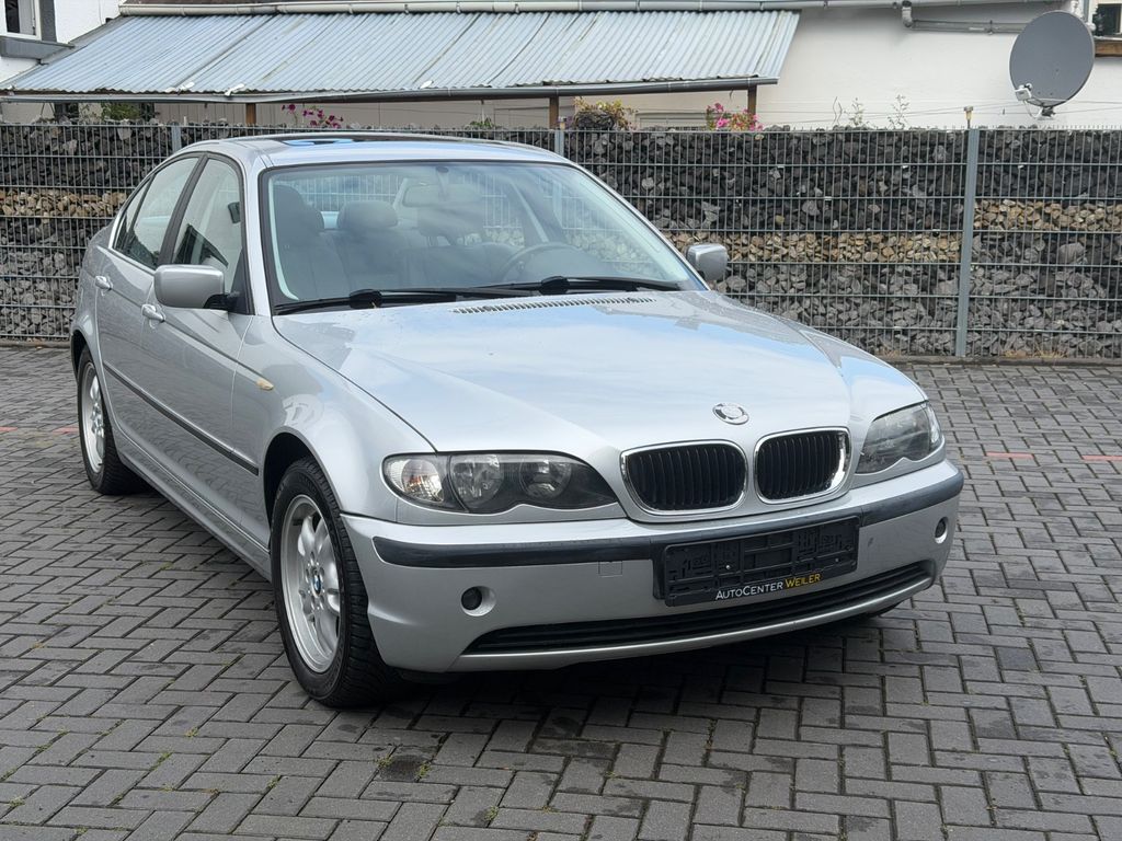 Bild des Angebotes BMW 325i Lim.*Aut.*WENIG KM*ORIGINAL*SCHIEBEDACH*