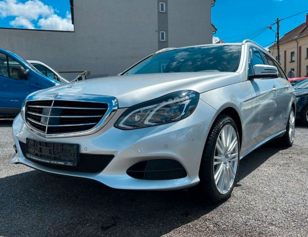 Bild des Angebotes Mercedes-Benz E 250 BT SHZ + ACC + PANO + AHK + LED