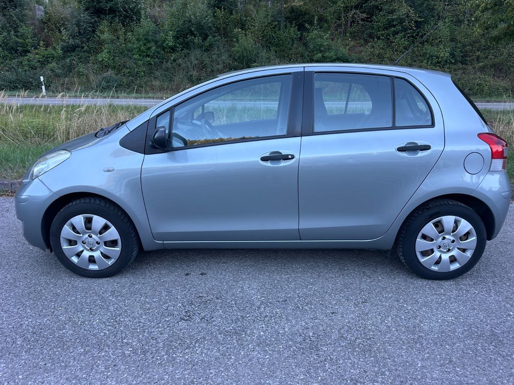 Toyota Yaris Cool  Klima Scheckheft Tüv.03/2028 1H