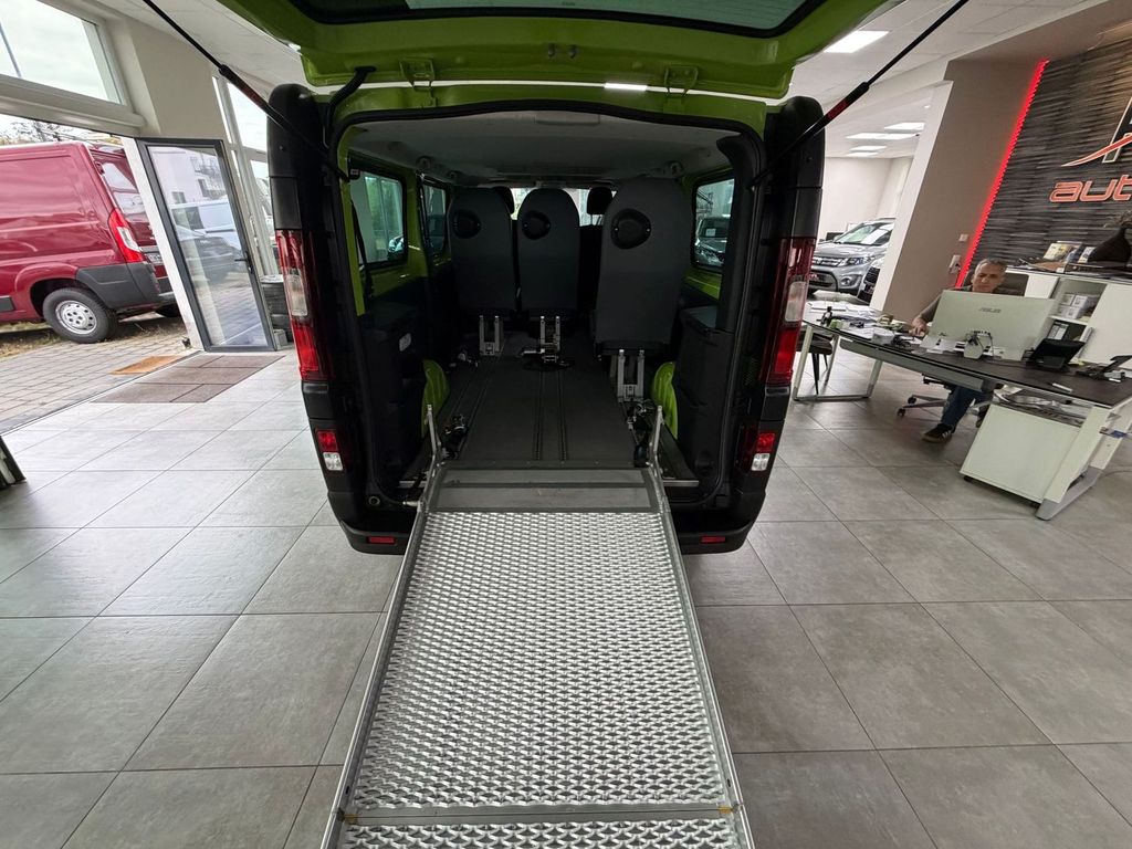 Bild des Angebotes Opel Vivaro Combi L2H1/5-Sitzer/Behindertengerecht