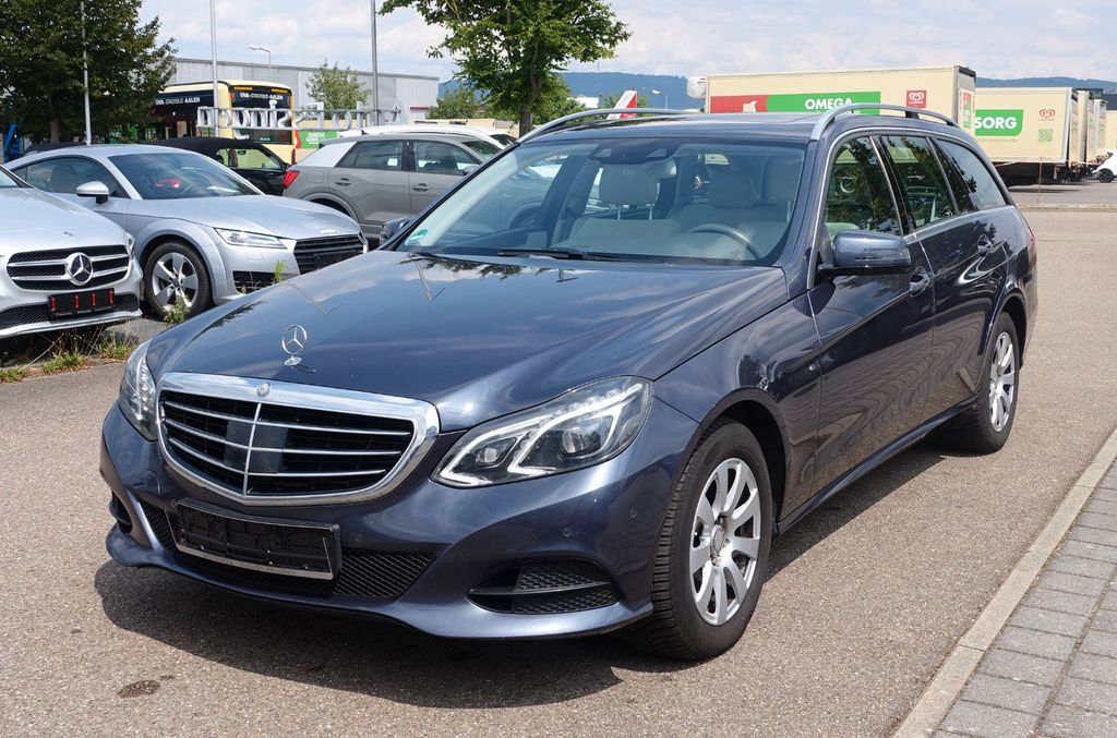 Bild des Angebotes Mercedes-Benz E 300 T-Modell BlueTec*Navi*Led*Leder*Memory*AHK