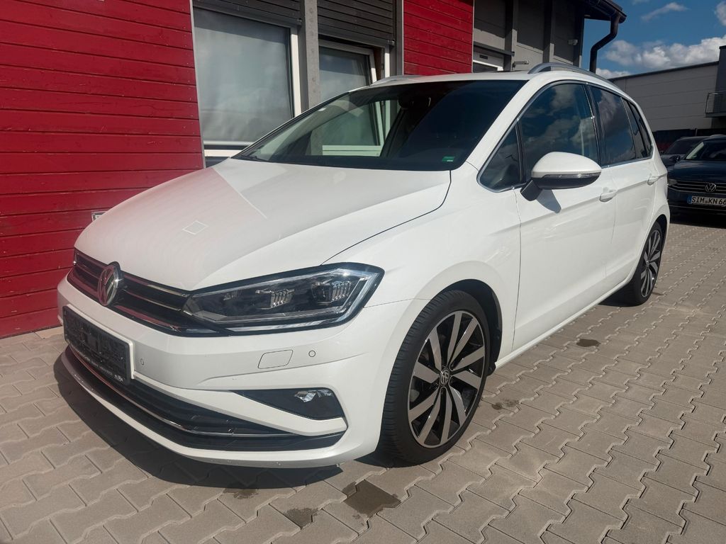 Bild des Angebotes Volkswagen Golf Sportsvan VII Highline*PANO*KAMERA*CARPLAY*