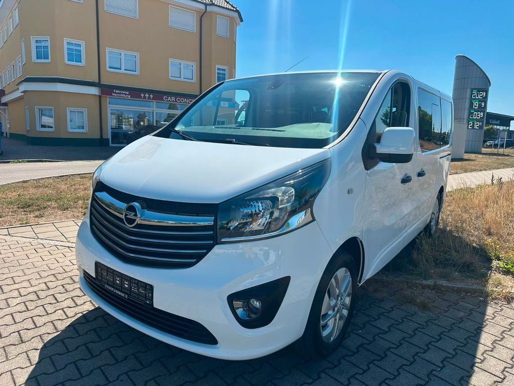 Bild des Angebotes Opel Vivaro B L1H1 2,7t AHK 8 Sitzer Navi S.Heizung