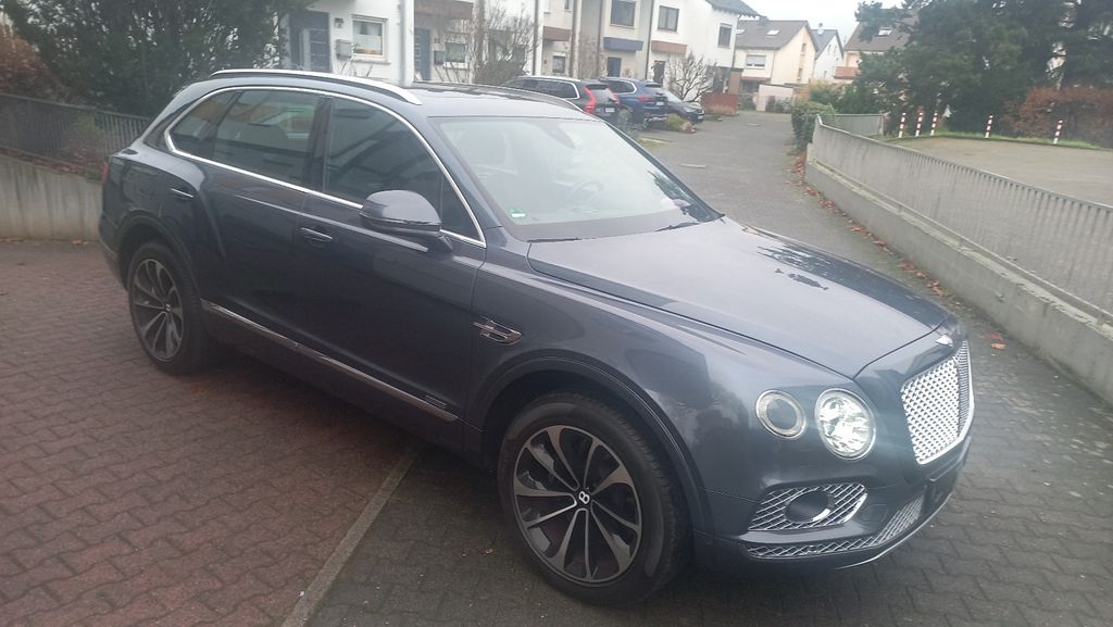 Bild des Angebotes Bentley Bentayga Diesel 1Hand,Voll,94500KM,ACC,Pano,uvm