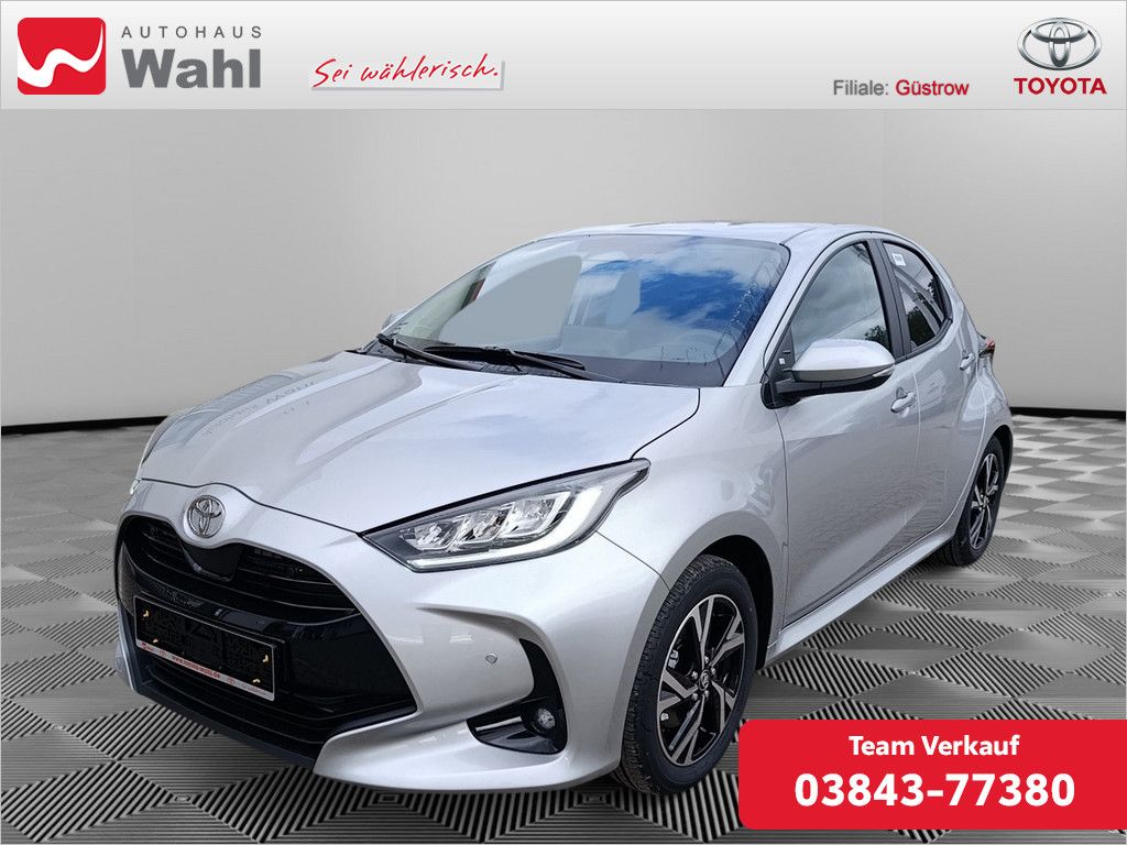 Bild des Angebotes Toyota Yaris 1.5 Hybrid Teamplayer