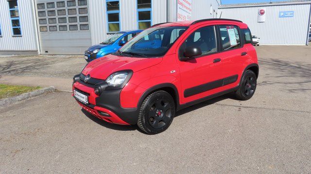 Bild des Angebotes Fiat Panda City Cross 1,0 70 PS Hybrid + Winterräder
