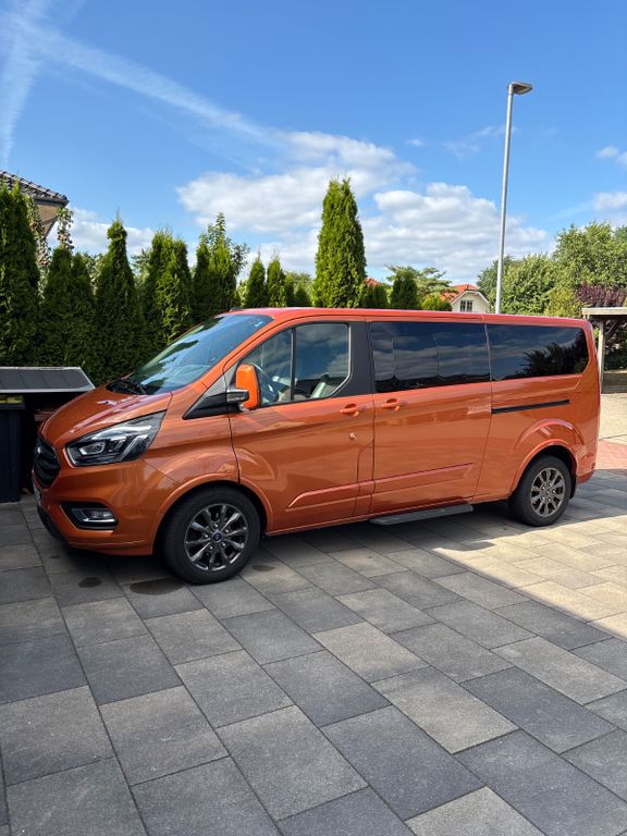 Bild des Angebotes Ford Tourneo Custom 320 L2H1 VA Lang Autm. Titanium