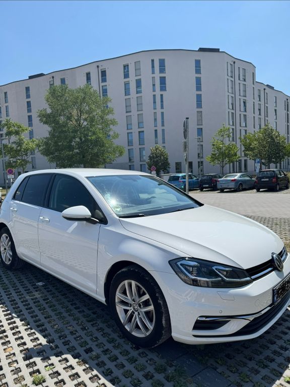 Bild des Angebotes Volkswagen Golf 1.6 TDI SCR Trendline Trendline