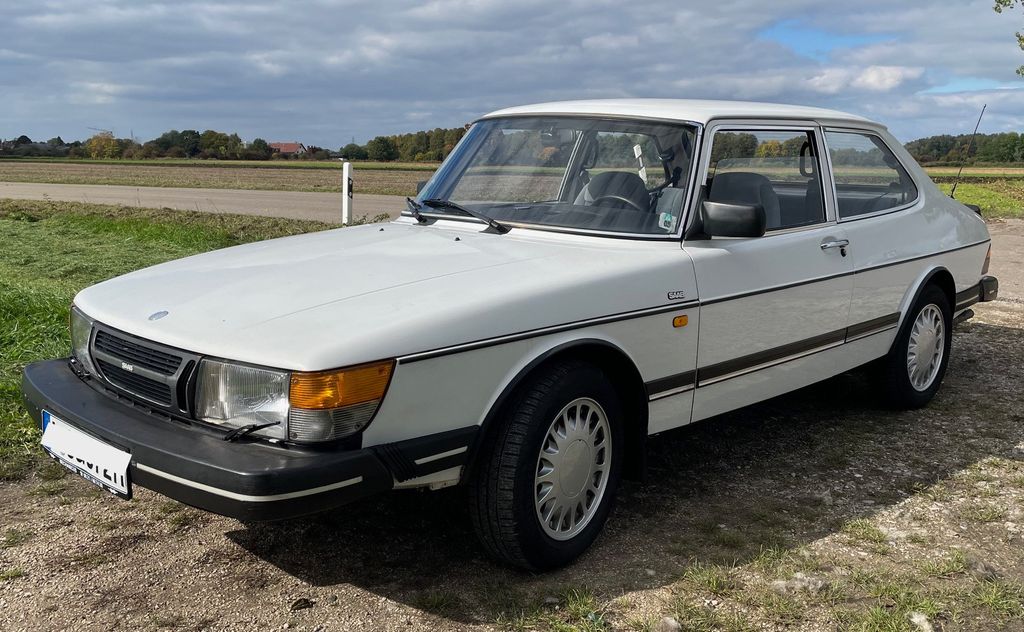Bild des Angebotes Saab 900 Sedan H-Kennzeichen