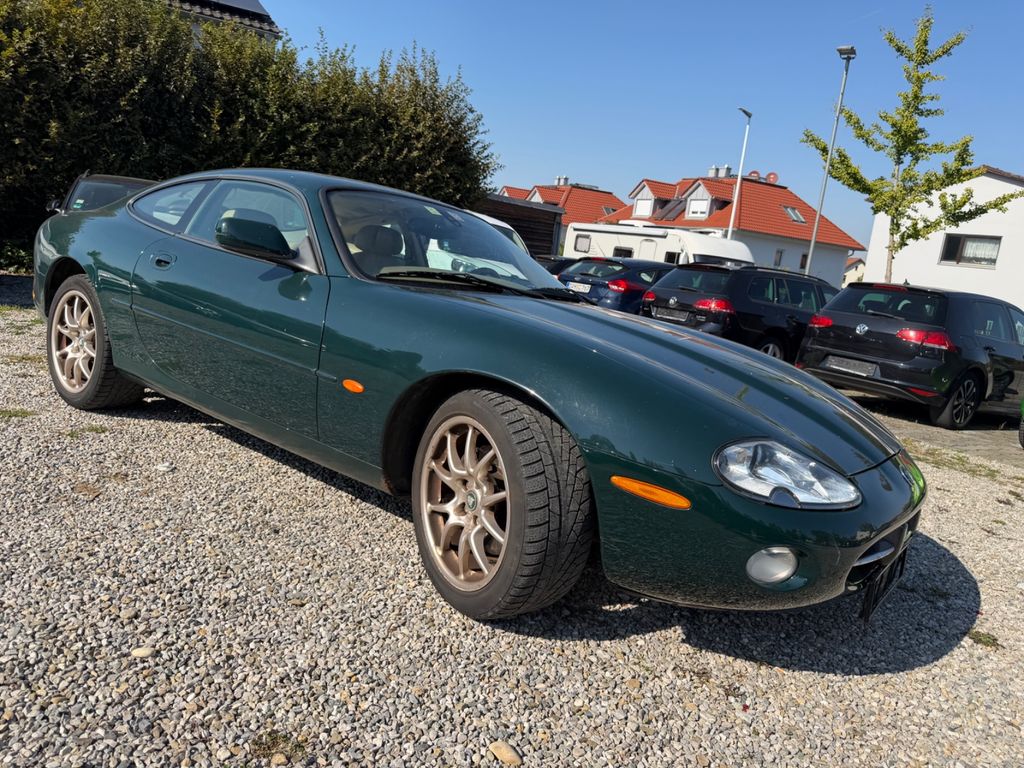 Bild des Angebotes Jaguar XK8- Automatikgetribe-Klima-KEIN TÜV
