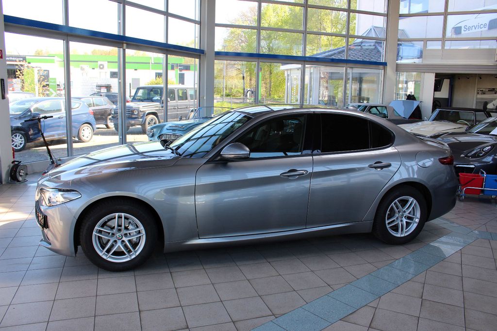 Bild des Angebotes Alfa Romeo Giulia 2.0 Turbo 16 V   Business