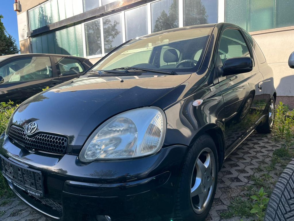 Toyota Yaris 1.3 Edition S TÜV 10/2026