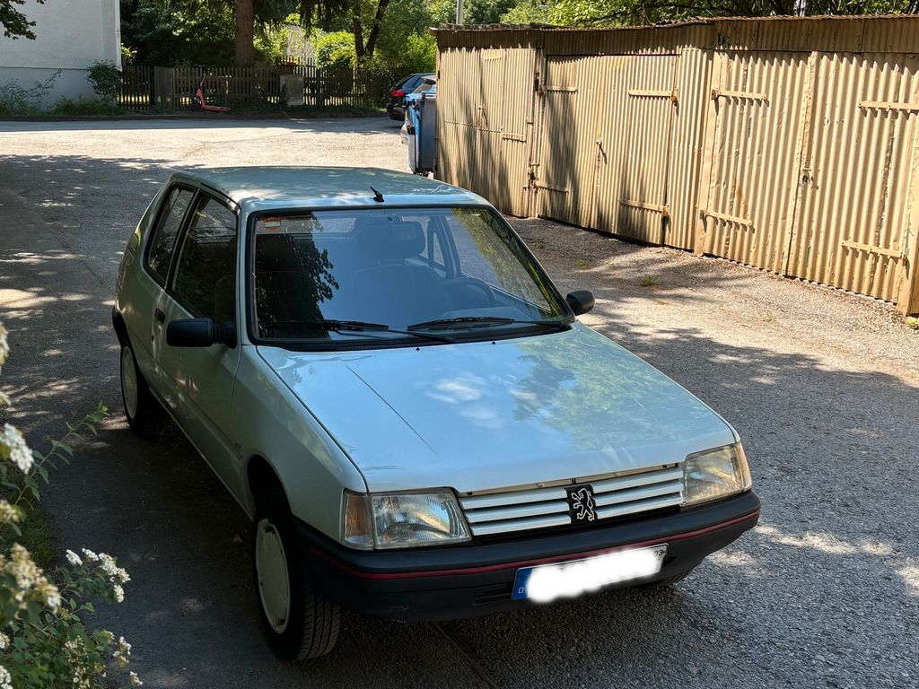 Bild des Angebotes Peugeot 205 Look nur 67800km