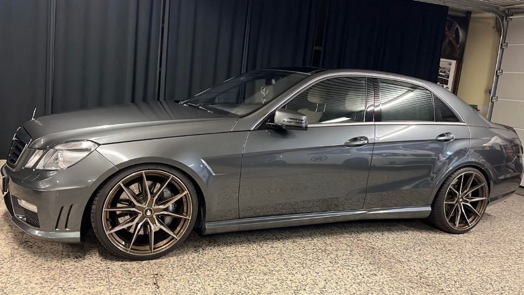 Bild des Angebotes Mercedes-Benz E 63 AMG  5,5 Biturbo  V8