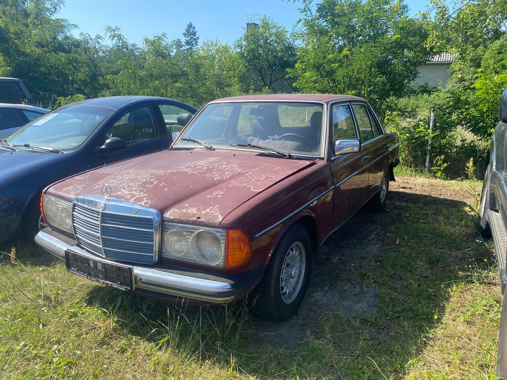 Bild des Angebotes Mercedes-Benz 240D W123