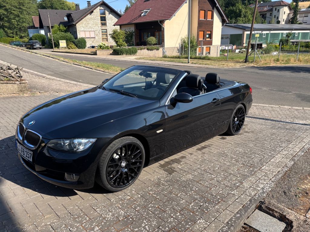 Bild des Angebotes BMW 325i Cabrio -