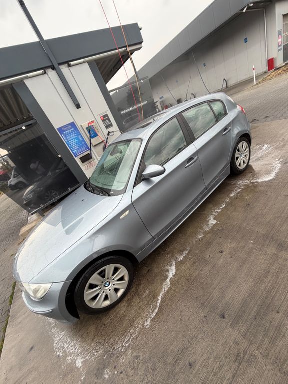 Bild des Angebotes BMW 120i -
