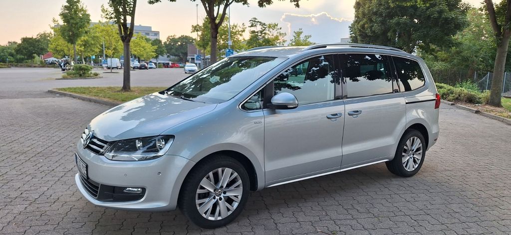 Bild des Angebotes Volkswagen Sharan 2.0 TDI DSG 130kW BlueMotion Tech LIFE