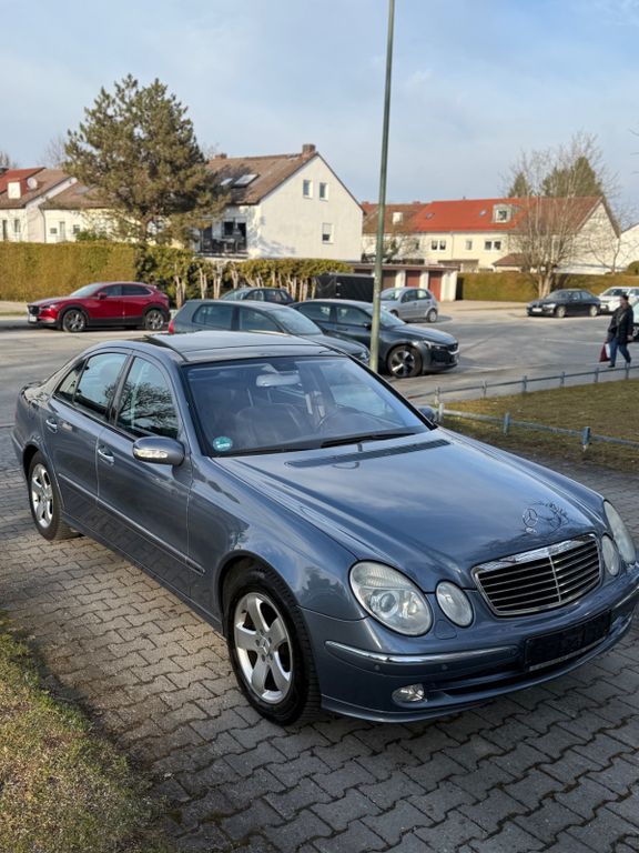 Bild des Angebotes Mercedes-Benz E 240 4MATIC AVANTGARDE Avantgarde