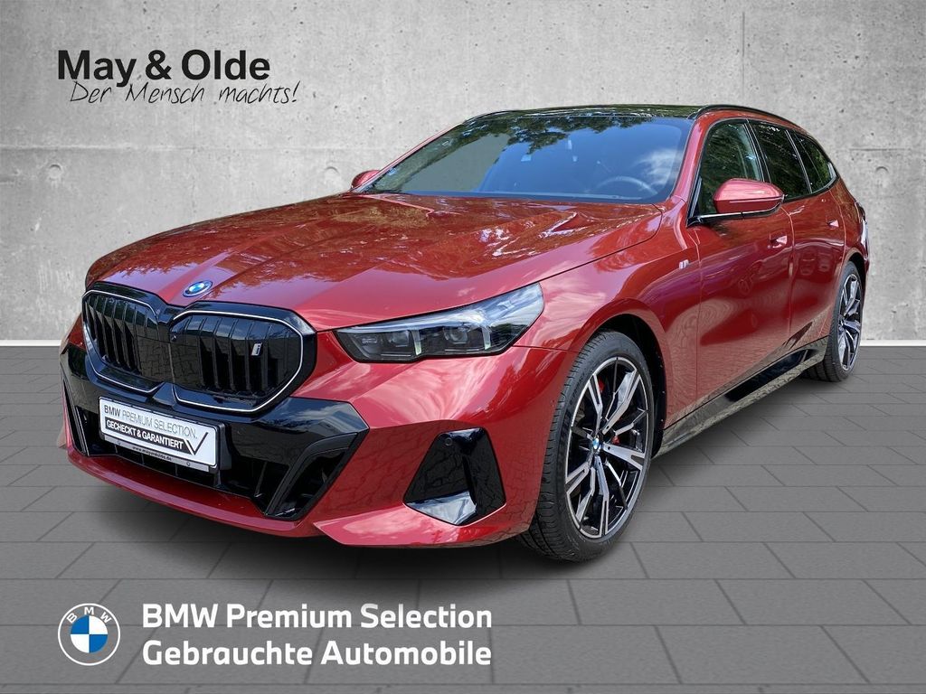 Bild des Angebotes BMW i5 eDrive40 M Sport Pro HUD AHK Pano Memory Driv