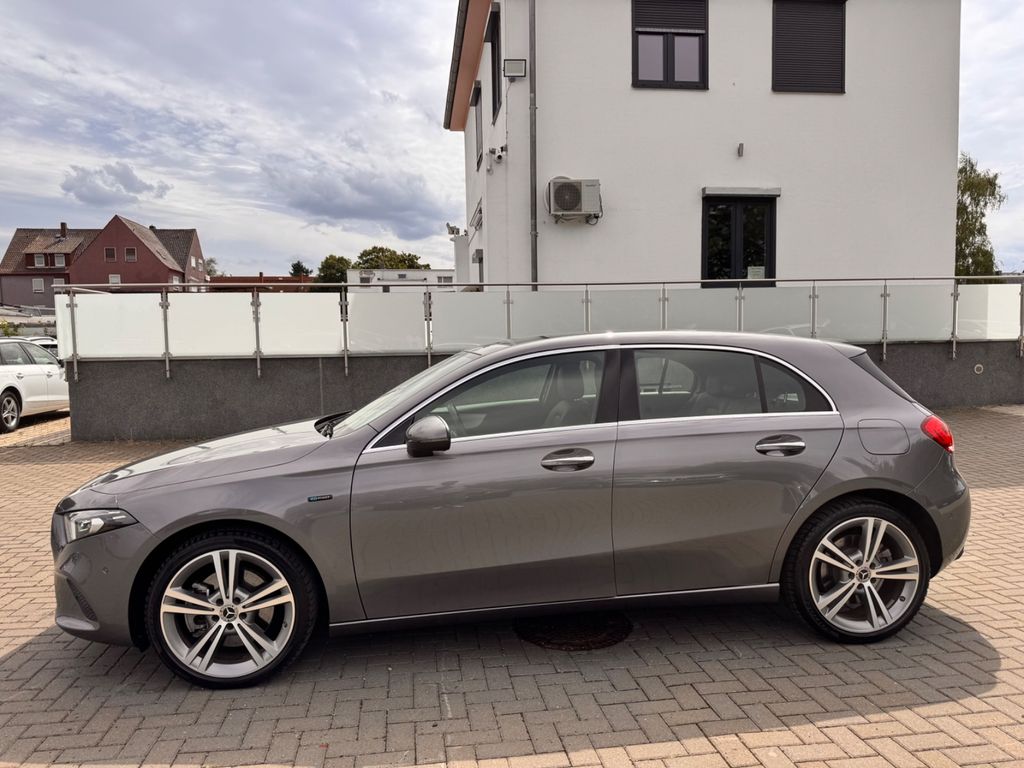 Bild des Angebotes Mercedes-Benz A 250 e *19 ZOLL*PANORAMA*
