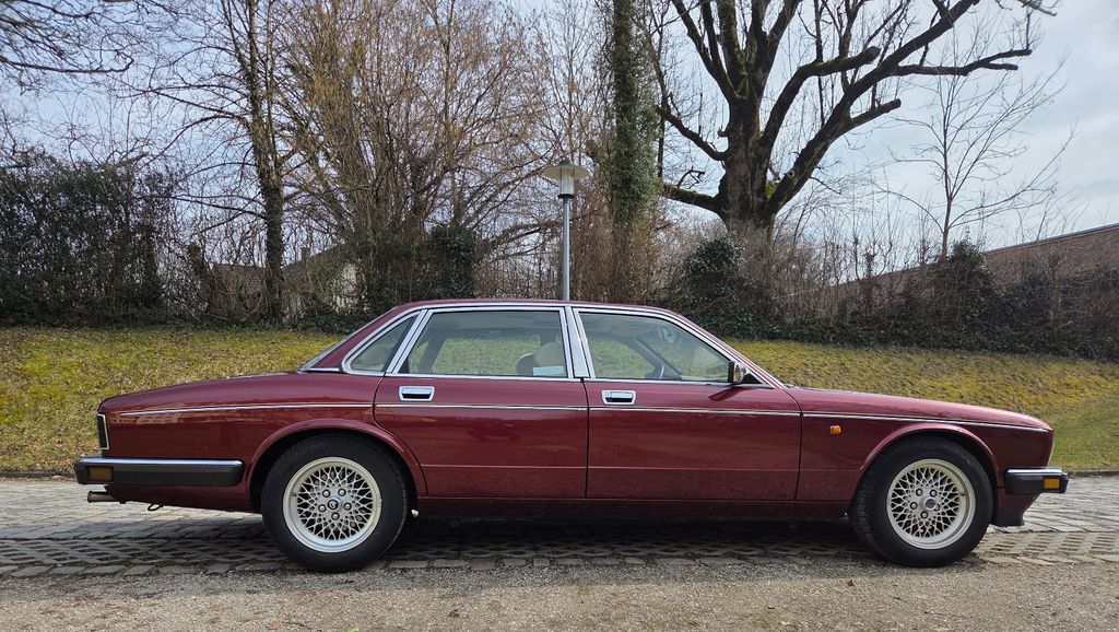 Bild des Angebotes Jaguar XJ40