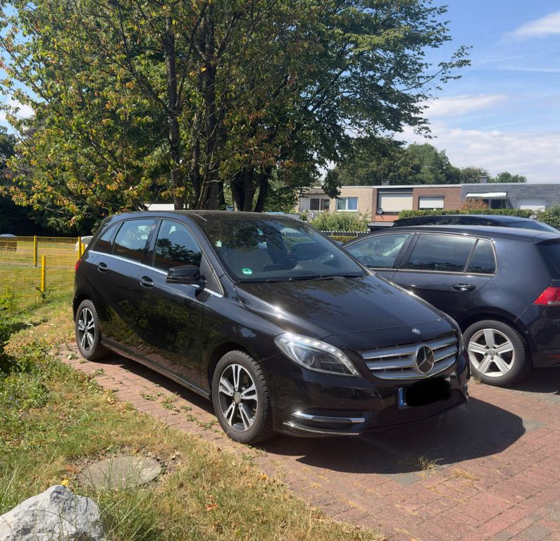 Bild des Angebotes Mercedes-Benz B 180d Automatik; Bi-Xenon; Panorama-Dach