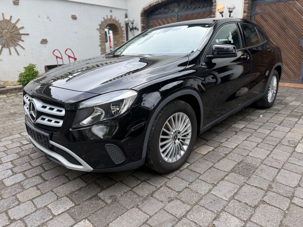 Bild des Angebotes Mercedes-Benz GLA 180 2Hd Navi Kamera PDC Scheckheft TOP