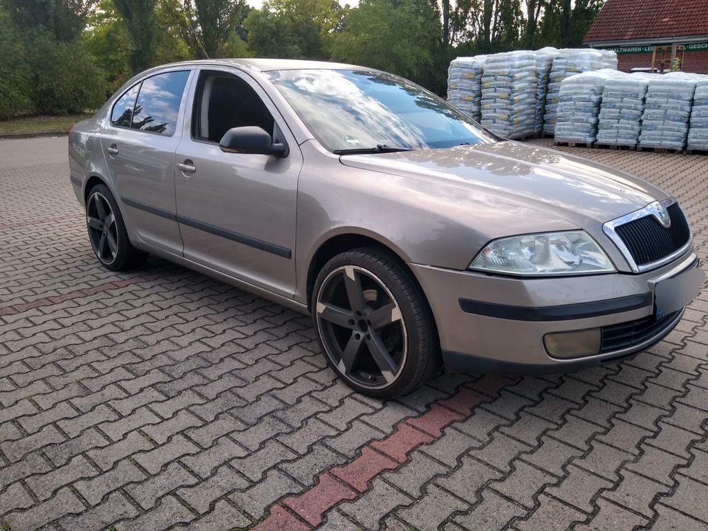 Bild des Angebotes Skoda Octavia 1.6FSI TÜV 8.2027 tausche auch VHB