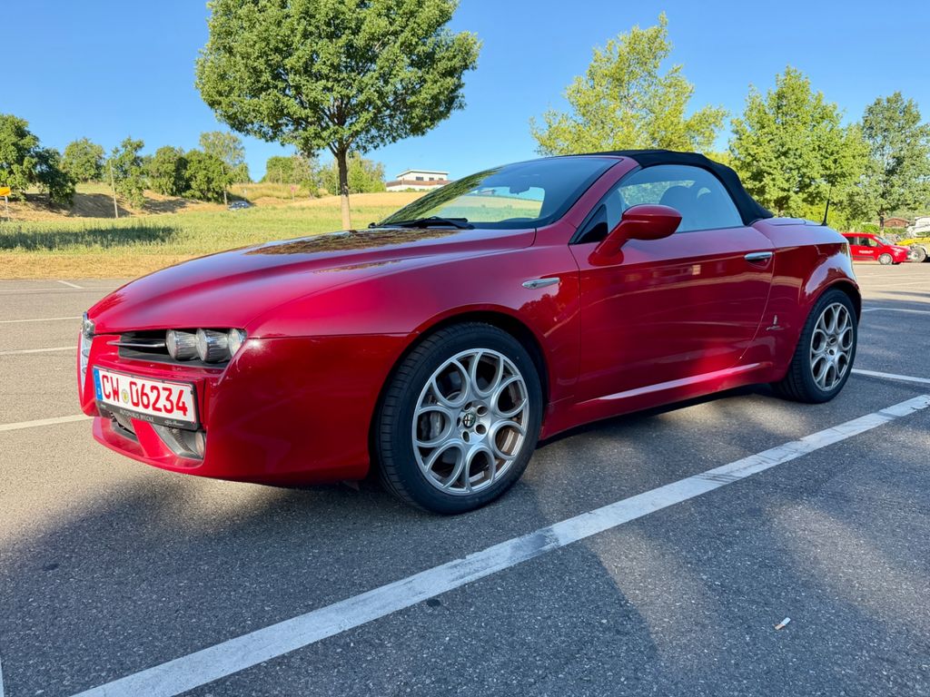 Bild des Angebotes Alfa Romeo Spider 2.4 JTDM Q-Tronic AUT/ALU/PDC/KLIMA/SHZ