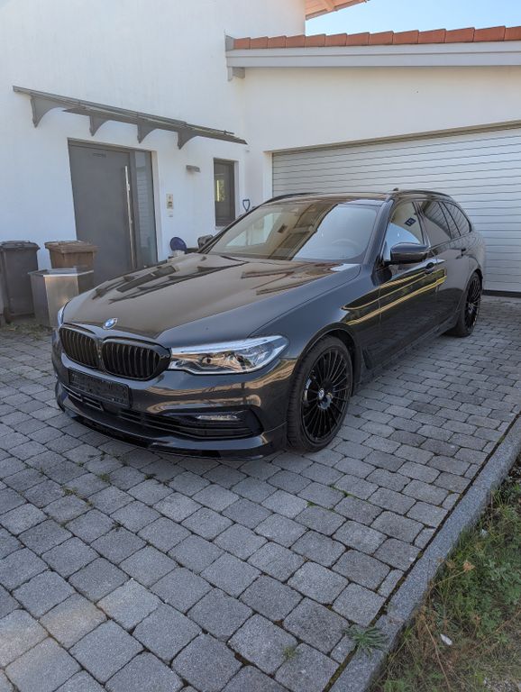 ALPINA B5 4.4 Bi-Turbo Touring -