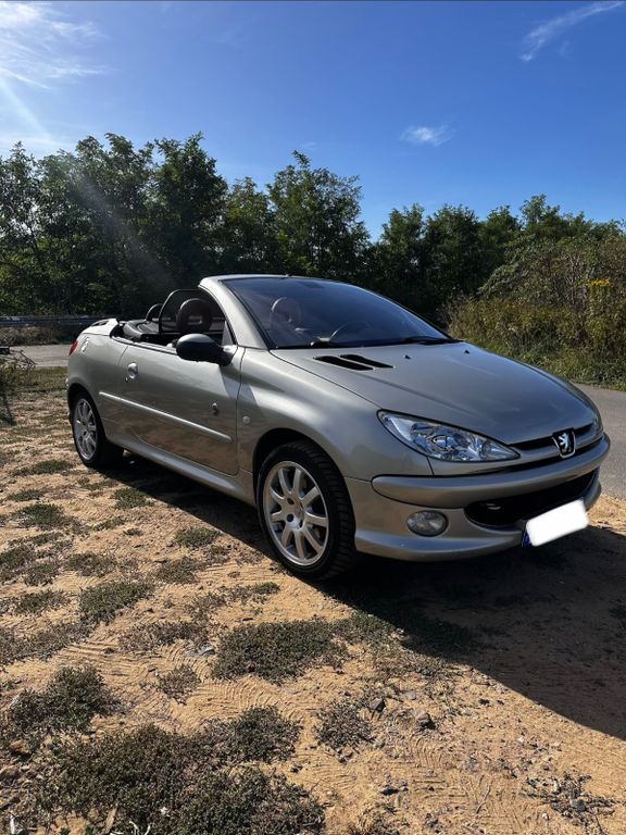 Bild des Angebotes Peugeot 206 CC Roland Garros 110 Roland Garros