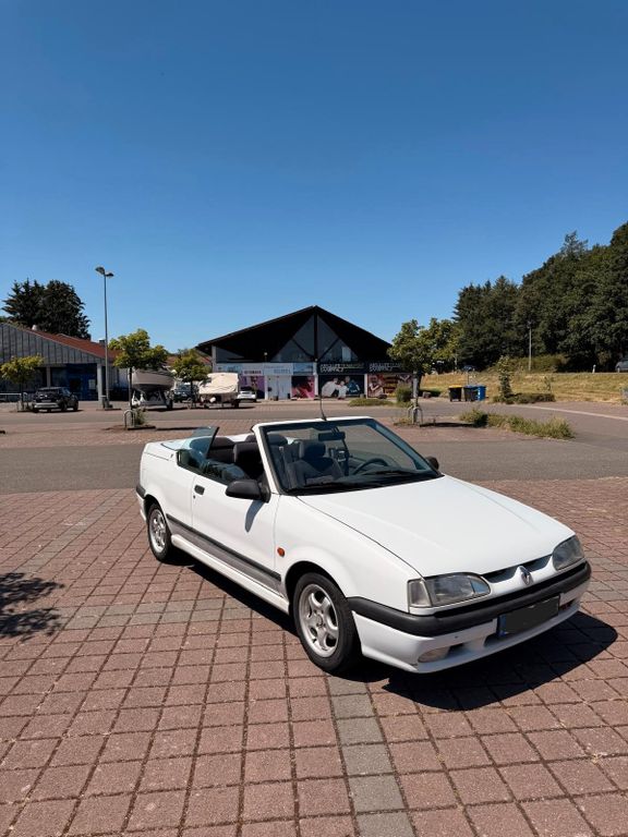 Bild des Angebotes Renault R 19 1.8 - Cabrio