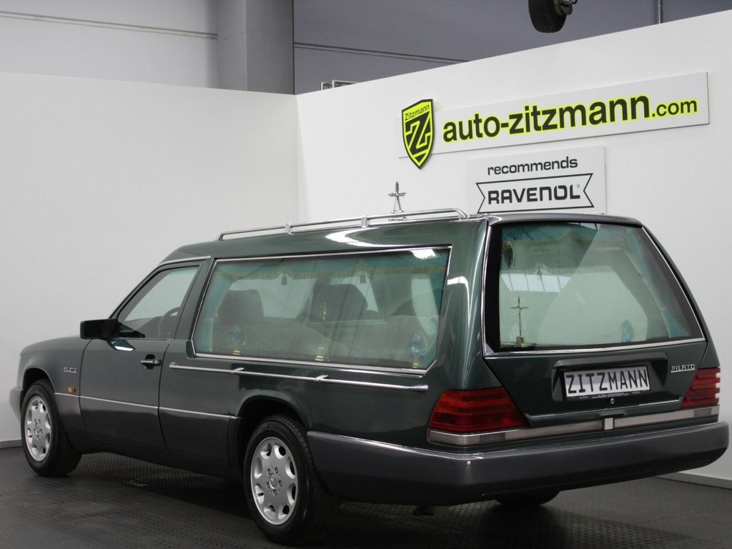 Bild des Angebotes Mercedes-Benz 250 D | PILATO | Bestattungsfahrzeug W124