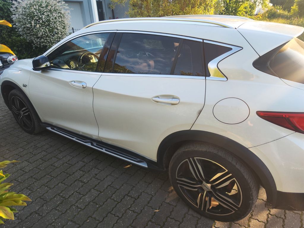 Infiniti QX30 2.2d DCT AWD Premium Tech *TOP*