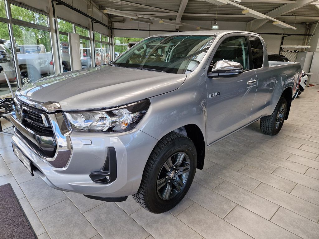 Bild des Angebotes Toyota Hilux Extra Cab Comfort 4x4 *Sofort*Navi*Kamera*