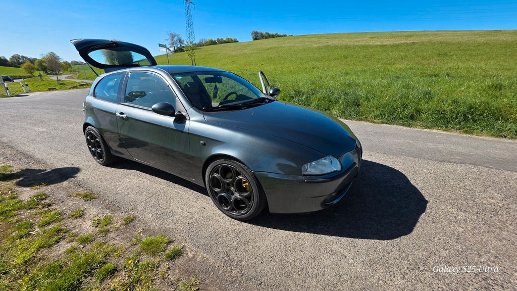 Bild des Angebotes Alfa Romeo 147 2.0 16V Selespeed Distinctive Distinctive