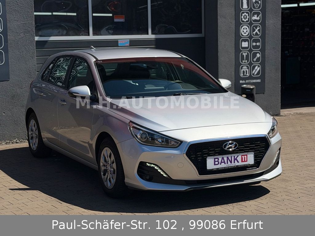 Bild des Angebotes Hyundai i30 1.4/TÜV NEU/WENIG KM/GEPFLEGT/SHZ/