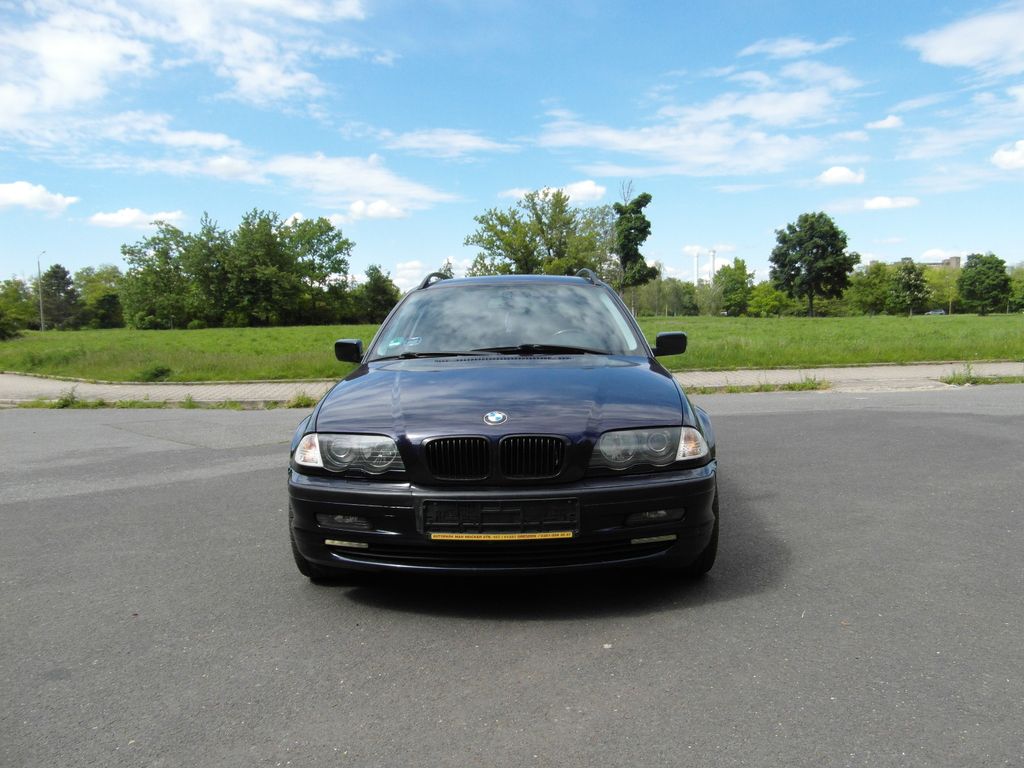 BMW 325i touring