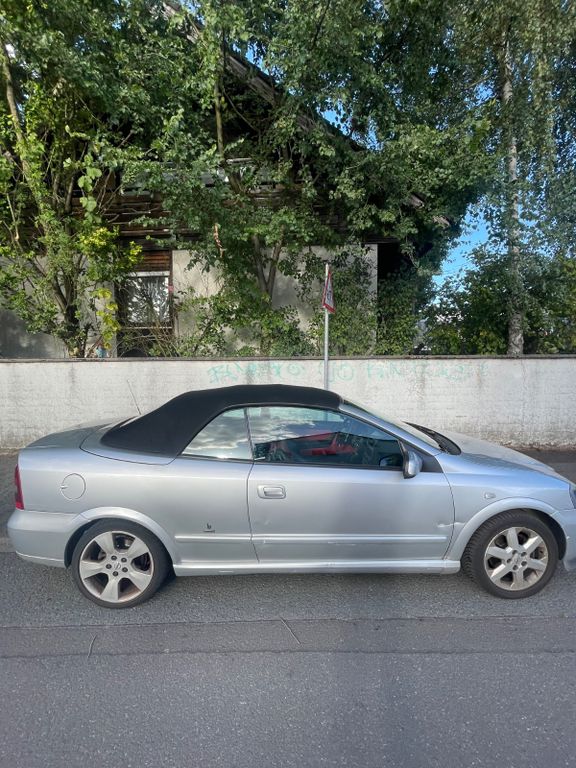 Bild des Angebotes Opel Astra Cabrio 2.2 Edition 90 Jahre Bertone