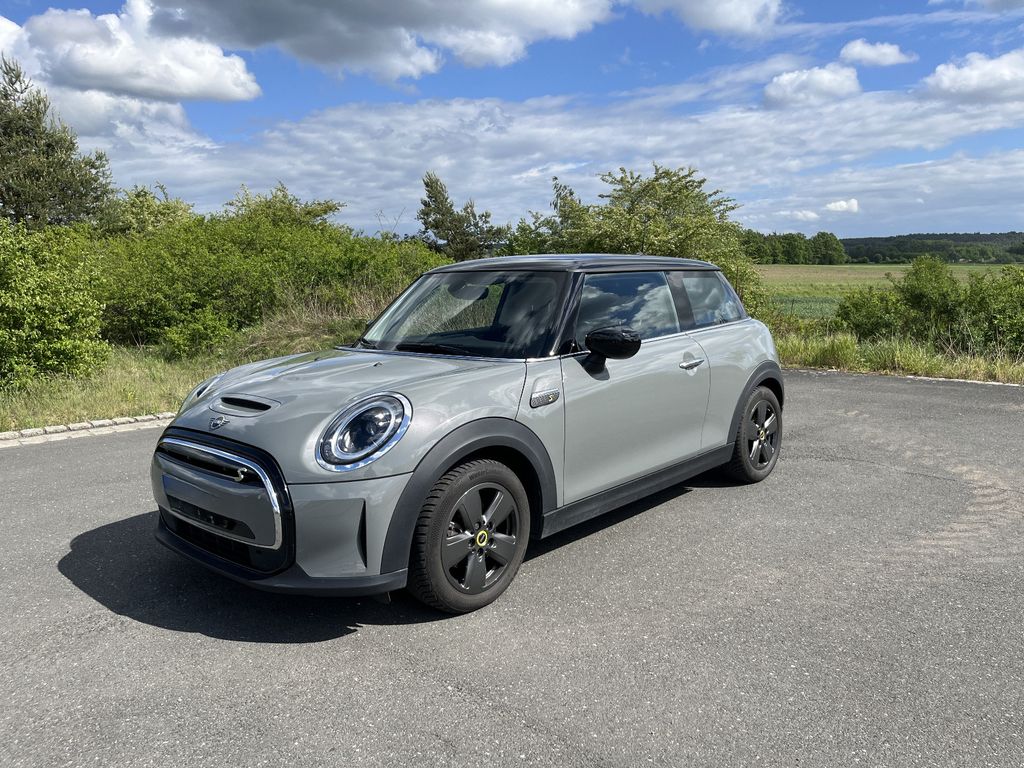 Bild des Angebotes MINI Cooper SE DAB LED RFK Navi Tempomatz Sitzheizung
