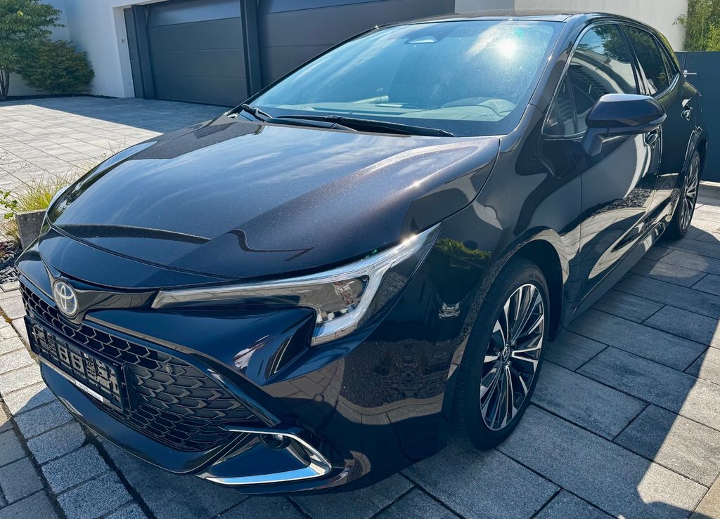 Bild des Angebotes Toyota Corolla 1.8 Hybrid Team D - Technik Paket